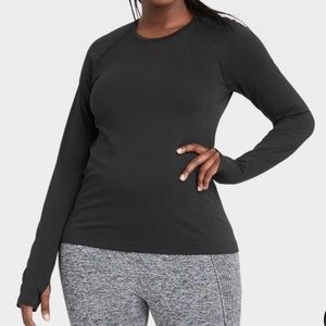 🤍3/$15🤍 all in motion exercise long sleeve too